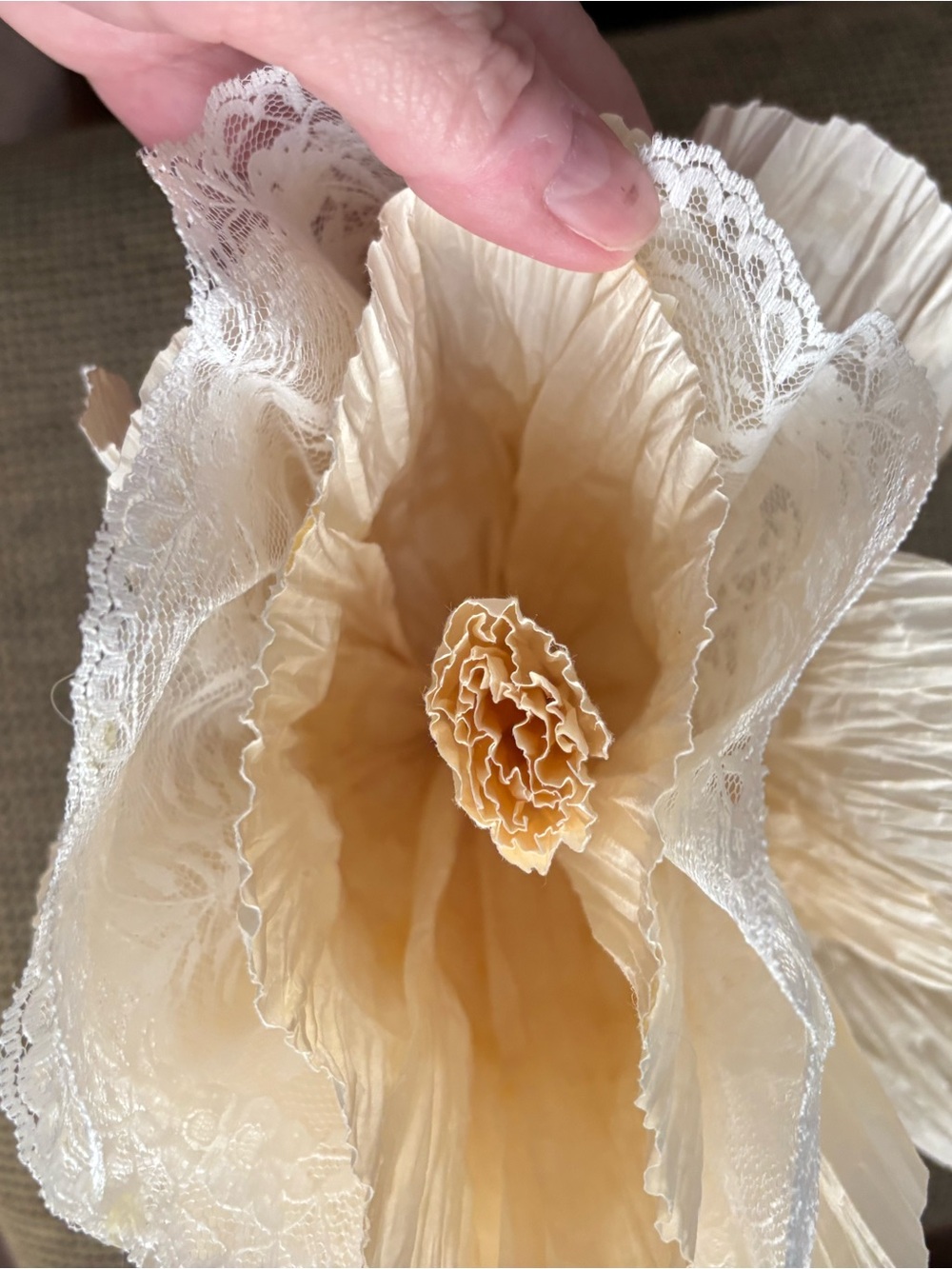 Source Unknown Cream & Gold Angel Tree Topper - Picture 6 of 6